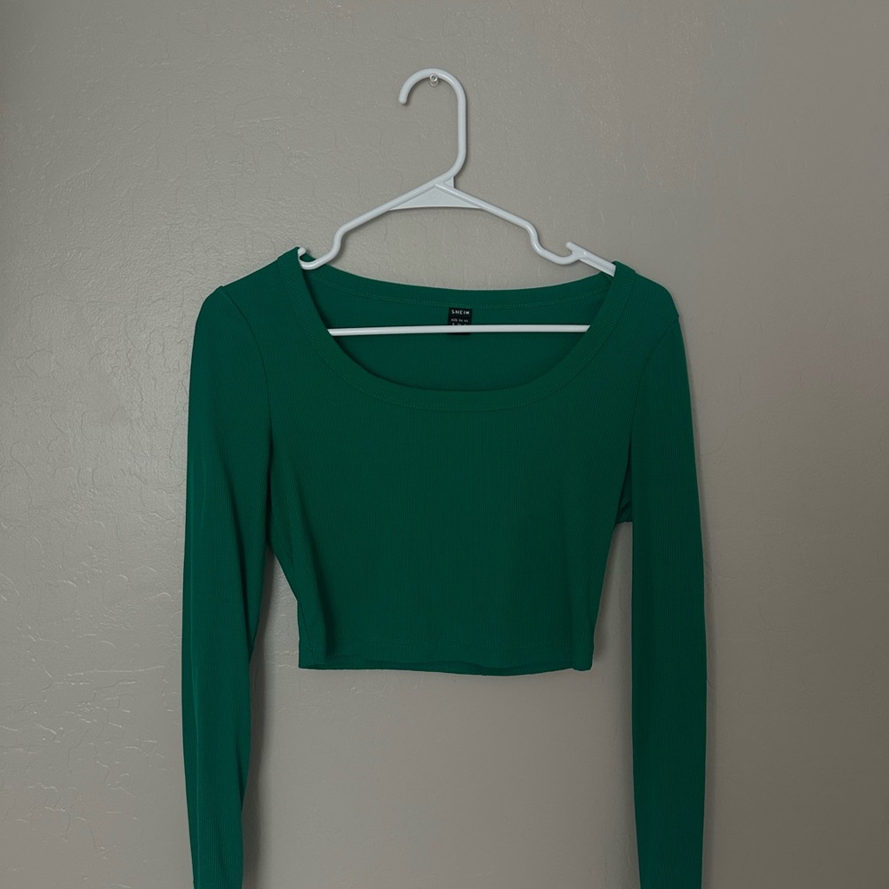 Green Ribbed Long Sleeve Crop Top